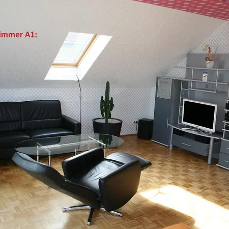 99a Apartment *