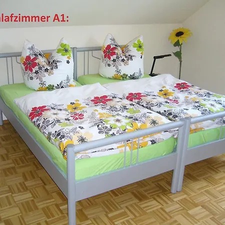 99a Apartment *